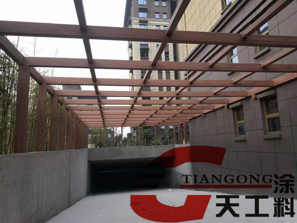 車(chē)庫(kù)鋼架木紋漆施工